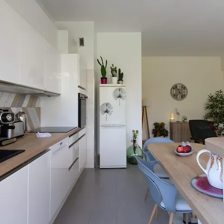 Mirazur Furnished Flat *