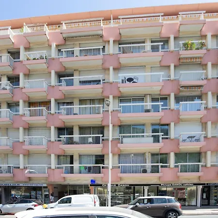 Mirazur Furnished Flat *